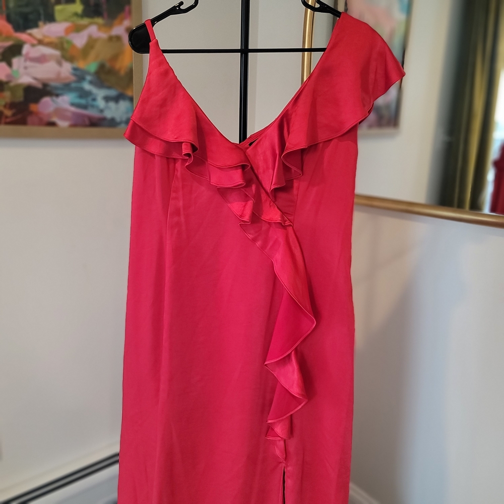 NWT DONNA KARAN Satin Sleeveless Asymmetric Ruffle Red V Neck Size 14 - Picture 5 of 11
